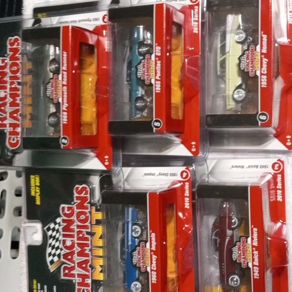 Racing Champions Other - Racing Champions  Mint 2016  5 Diecast